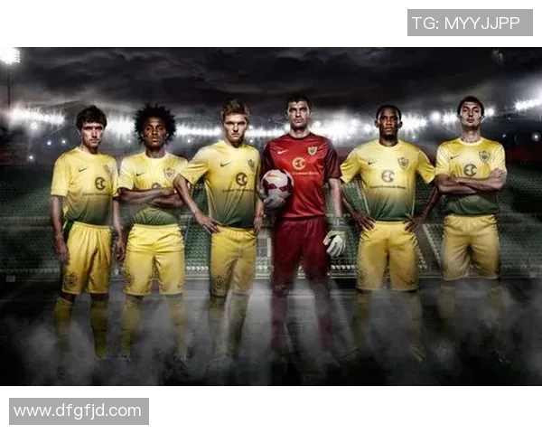 足球明星出场瞬间帅气视频集锦展现球场魅力与风采